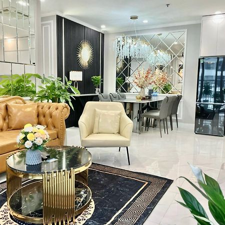 Kabi Homes - Luxury Apartment In Vinhomes Times City Ханой Екстериор снимка