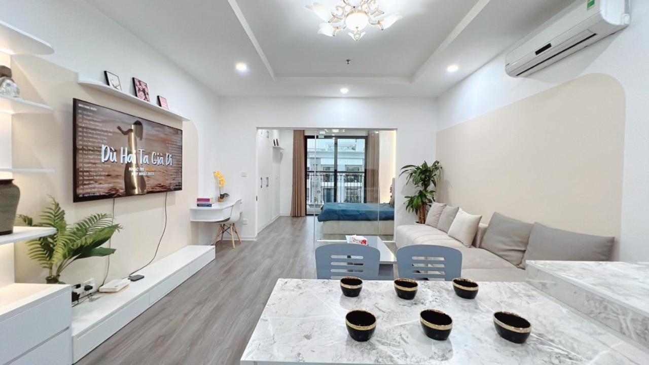 Kabi Homes - Luxury Apartment In Vinhomes Times City Ханой Екстериор снимка
