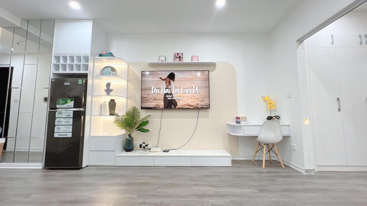 Kabi Homes - Luxury Apartment In Vinhomes Times City Ханой Екстериор снимка