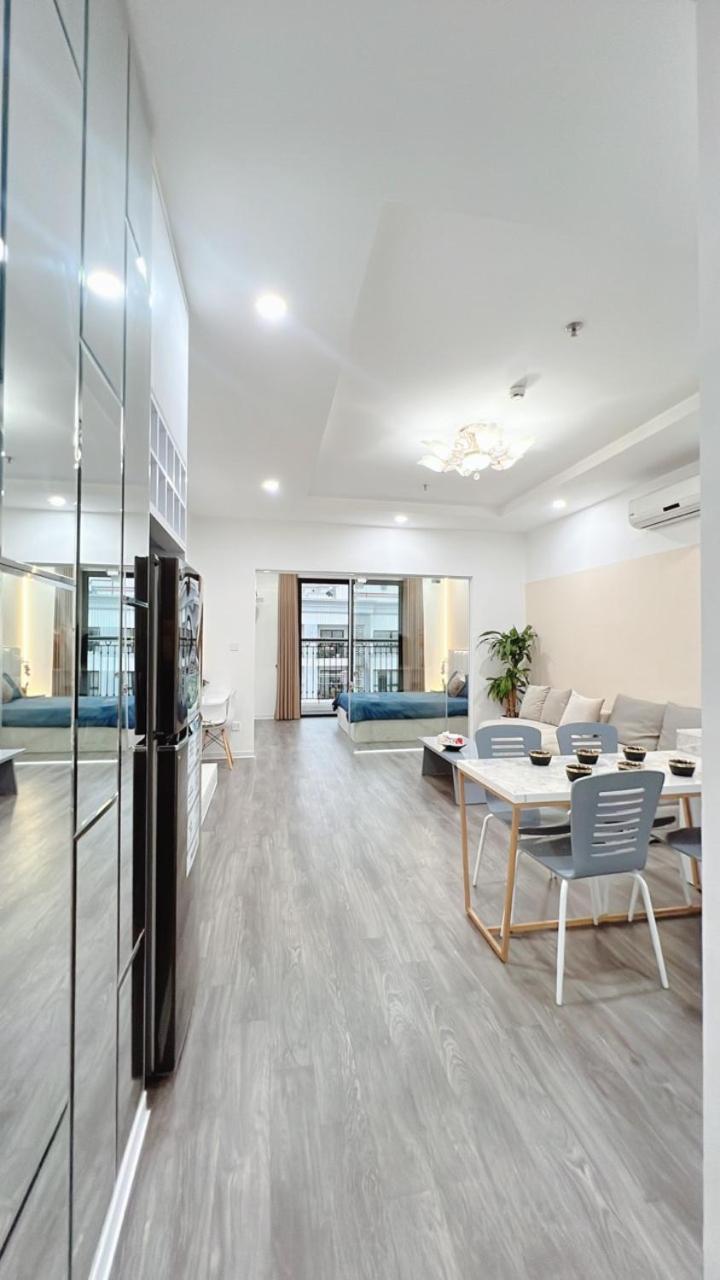 Kabi Homes - Luxury Apartment In Vinhomes Times City Ханой Екстериор снимка
